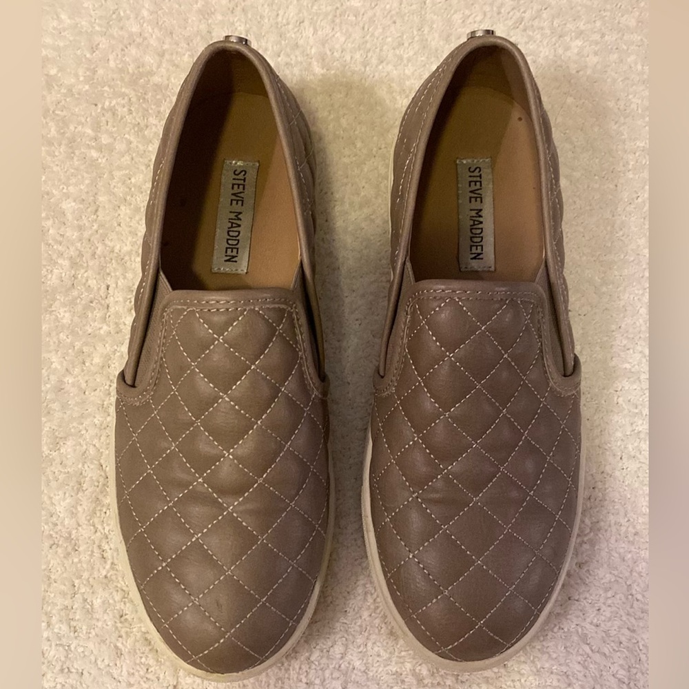 Steve Madden Flats